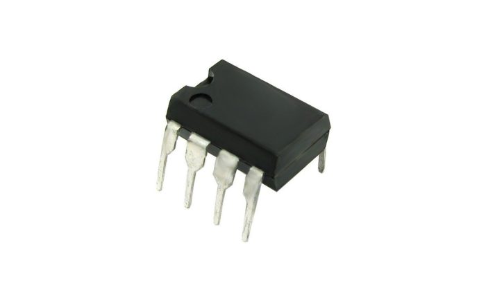 آی سی تایمر NE555p-DIP